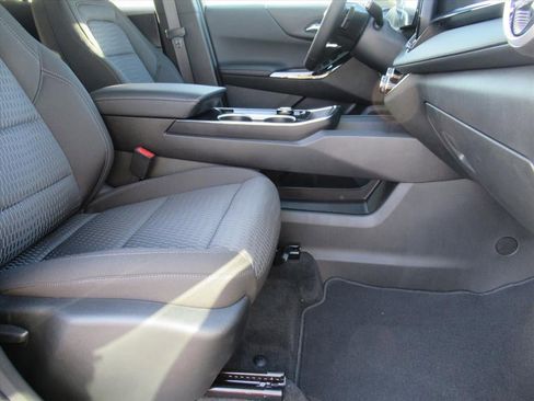 New 2026 Chevrolet Equinox LT w/ Safety and Technology Package image 9