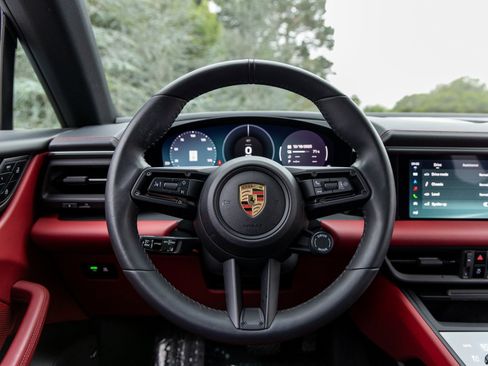 Certified 2024 Porsche Macan 4 Electric image 30