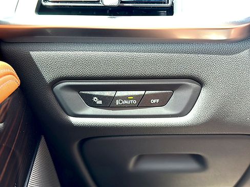 New 2026 BMW X5 sDrive40i w/ Premium Package RWD image 26