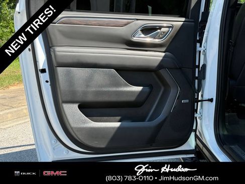 Used 2023 Chevrolet Suburban Z71 w/ Luxury Package AWD/4WD image 25
