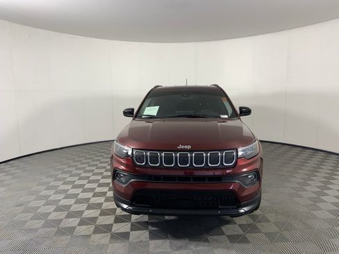 Used 2022 Jeep Compass Latitude image 4