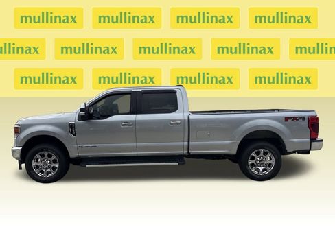 Certified 2022 Ford F250 Lariat w/ Chrome Package image 11