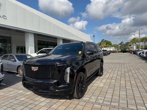 Used 2025 Cadillac Escalade Sport w/ Touring Package AWD/4WD image 2