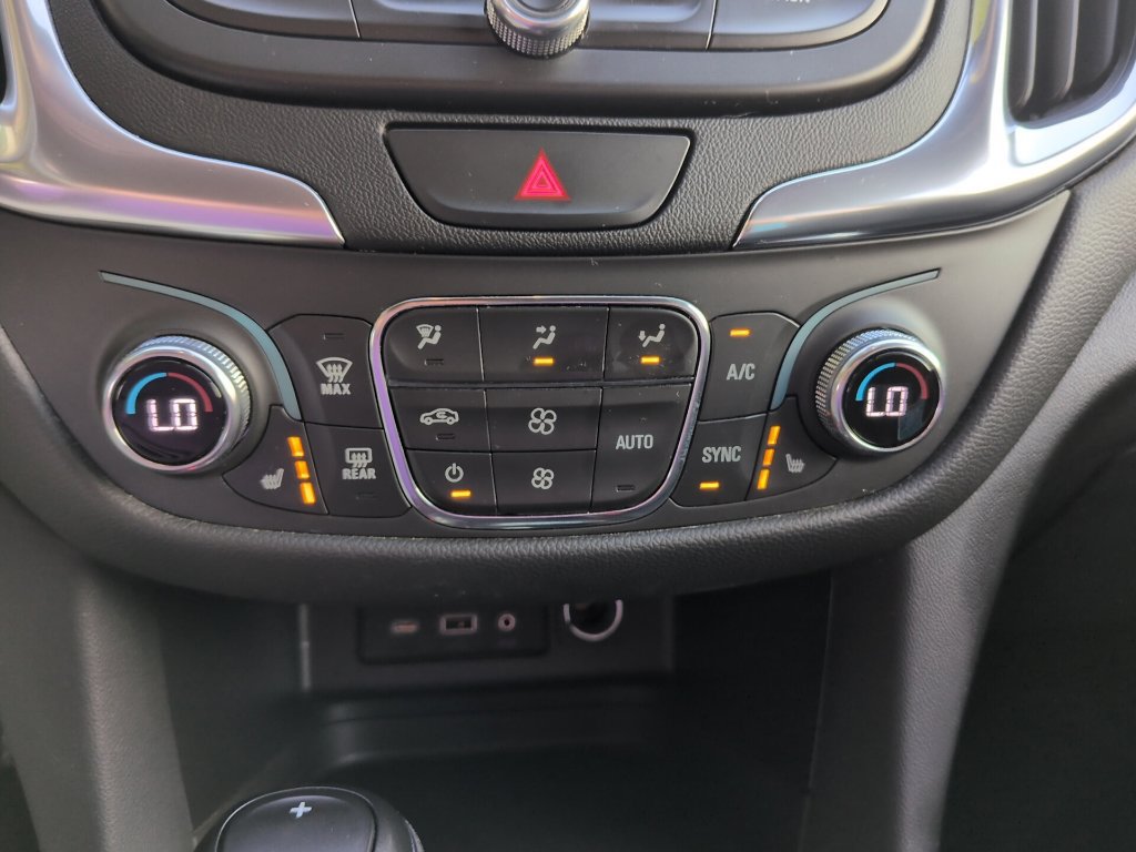 Used 2021 Chevrolet Equinox LT FWD image 23