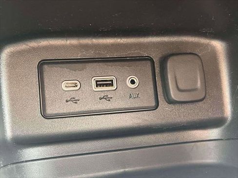 Used 2022 Chevrolet Equinox LT image 30