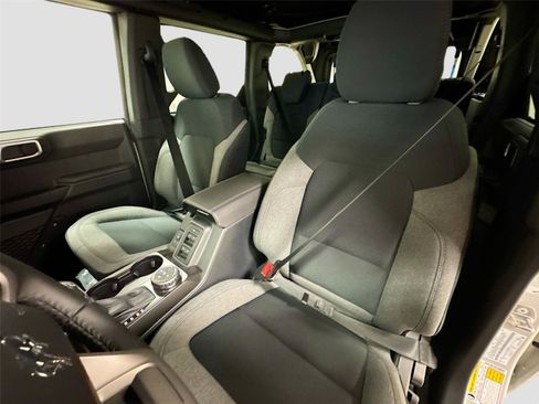New 2026 Ford Bronco Big Bend AWD/4WD image 18