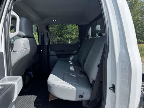 New 2026 Ford F550 4x4 Crew Cab image 36