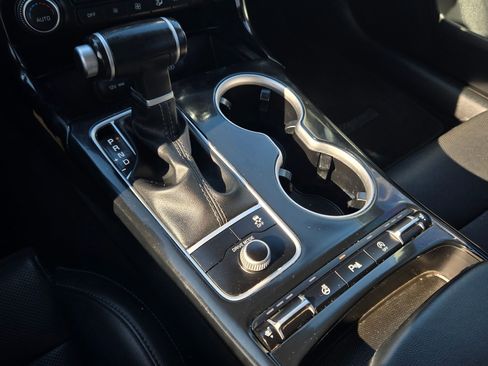 Certified 2019 Kia Stinger Base image 30