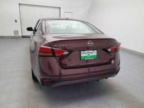 Used 2024 Nissan Altima 2.5 SV image 6