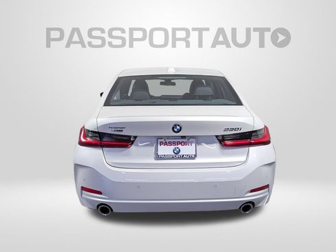 Used 2025 BMW 330i xDrive Sedan w/ Premium Package AWD/4WD image 6