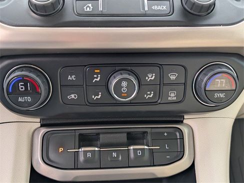 Certified 2023 GMC Acadia Denali w/ Denali Ultimate Package image 19