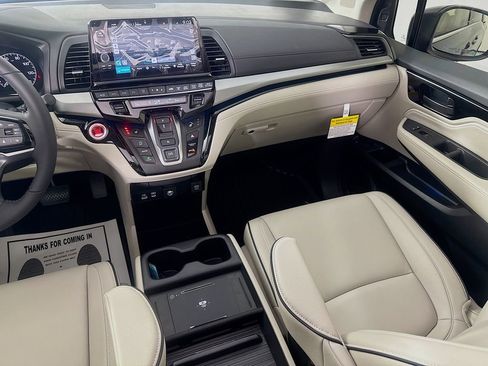 New 2026 Honda Odyssey Touring image 33