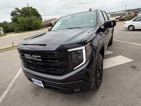 Used 2025 GMC Sierra 1500 Elevation w/ Elevation Premium Package AWD/4WD image 15