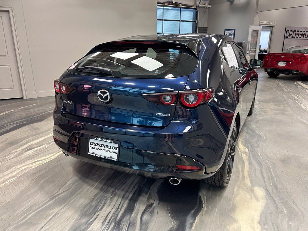 Used 2024 MAZDA MAZDA3 s FWD image 26