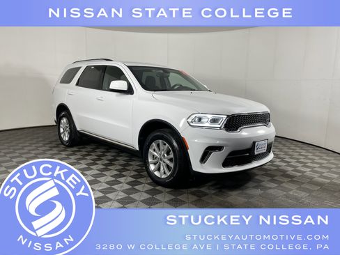 Used 2022 Dodge Durango SXT w/ Trailer Tow Group IV image 1