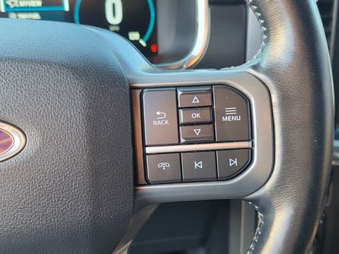 Used 2021 Ford F150 Lariat w/ Equipment Group 502A High AWD/4WD image 19