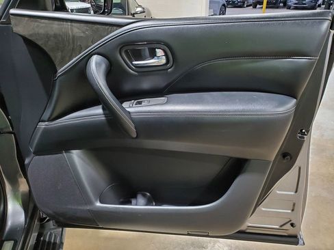 Used 2021 INFINITI QX80 Luxe RWD image 16