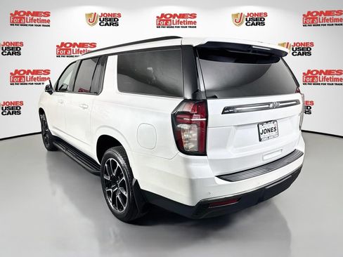 Used 2022 Chevrolet Suburban RST w/ Luxury Package AWD/4WD image 2