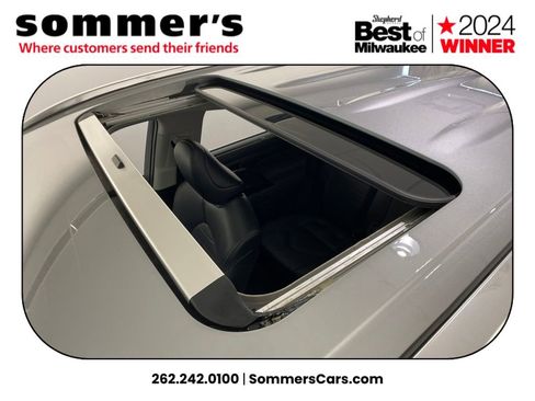 Used 2021 Toyota Highlander XLE image 17