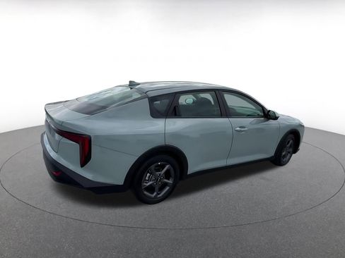 Used 2025 Kia K4 LXS image 15