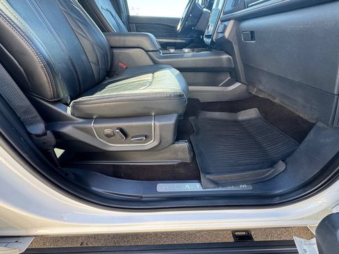 Used 2022 Ford Expedition Platinum AWD/4WD image 31