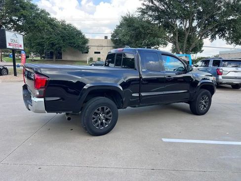 Used 2022 Toyota Tacoma SR5 w/ SR5 Appearance Package (SM) AWD/4WD image 5