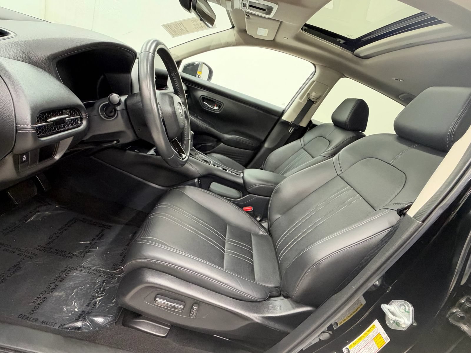 Used 2024 Honda HR-V EX-L image 16
