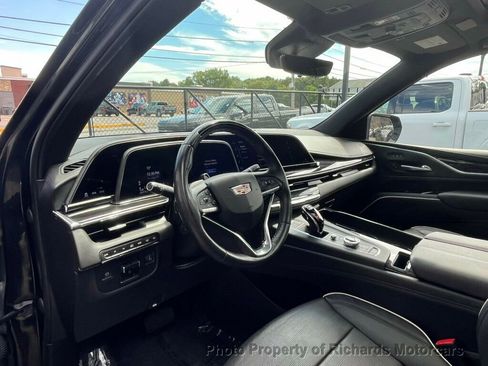 Used 2022 Cadillac Escalade Sport image 13