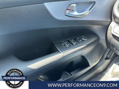Used 2024 Kia Forte LXS image 18