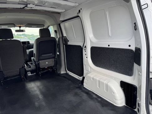 Used 2020 Nissan NV200 SV w/ Back Door Glass Package FWD image 12