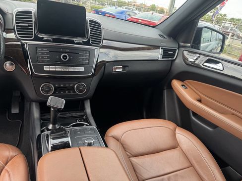 Used 2017 Mercedes-Benz GLS 450 4MATIC image 5