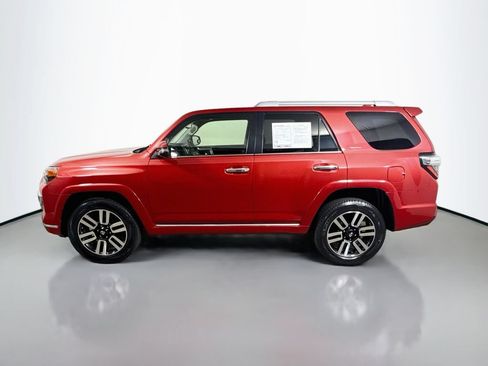 Used 2017 Toyota 4Runner Limited AWD/4WD image 4
