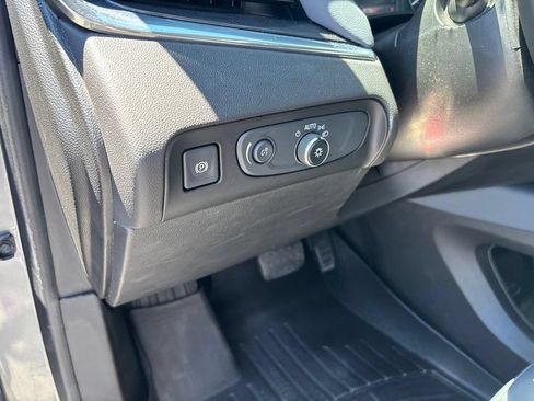 Used 2020 Buick Enclave Essence w/ Trailering Package, 5000 lbs. AWD/4WD image 5