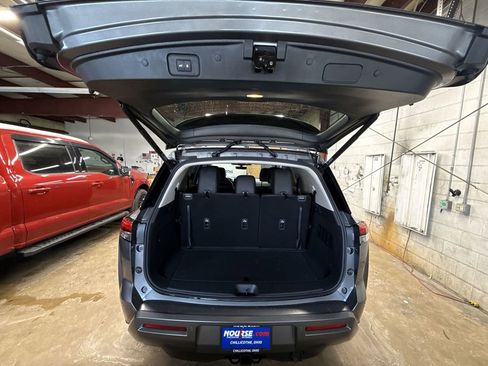 New 2026 Nissan Pathfinder SL w/ SL Premium Package image 20