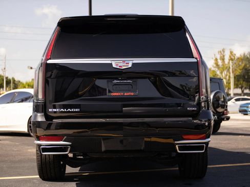 Used 2021 Cadillac Escalade ESV Premium Luxury w/ Driver Assist Tech Package AWD/4WD image 18