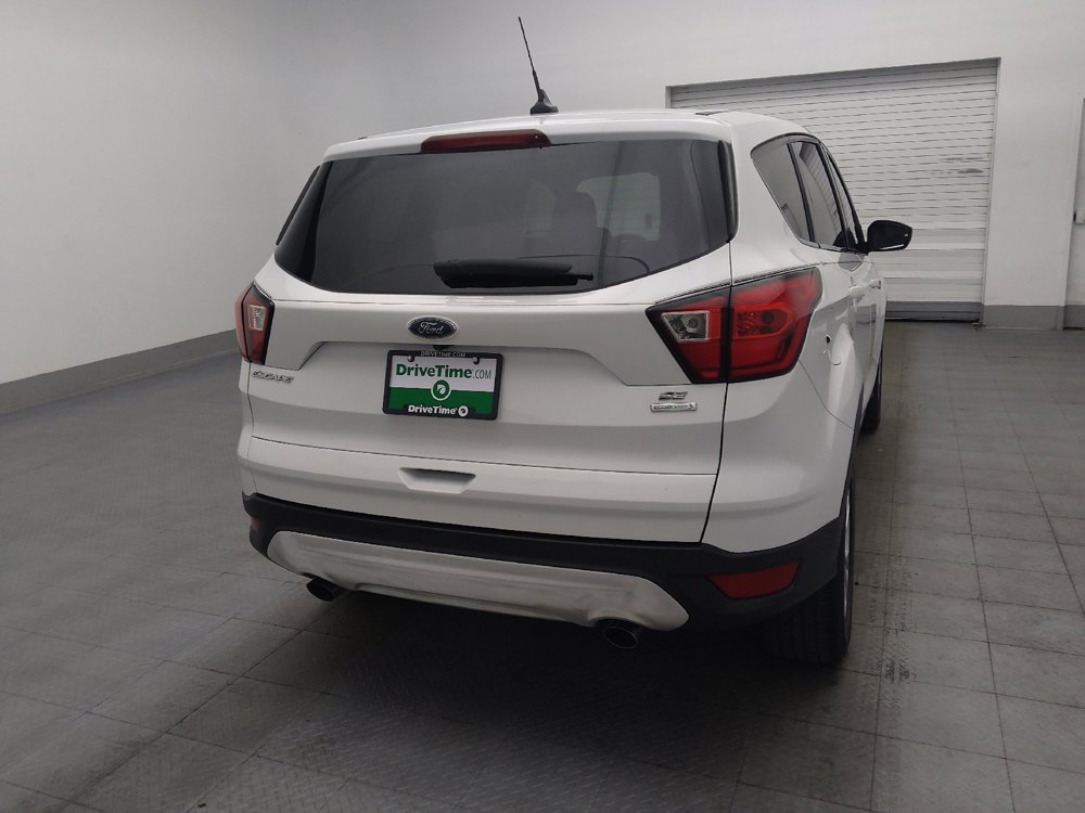 Used 2019 Ford Escape SE FWD image 7