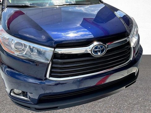 Used 2015 Toyota Highlander Limited Platinum AWD/4WD image 35