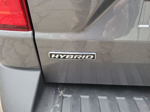 Used 2024 Ford Maverick Lariat image 9