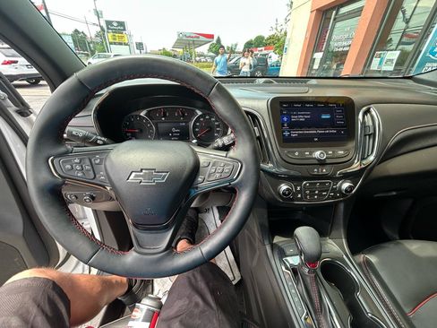 Used 2023 Chevrolet Equinox RS w/ RS Leather Package AWD/4WD image 12