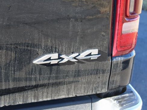 Used 2019 RAM 1500 Laramie image 12