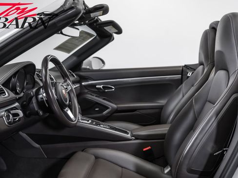 Used 2019 Porsche 718 Boxster S RWD image 32