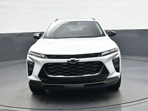 Used 2025 Chevrolet Trax ACTIV w/ Sunroof Package image 10