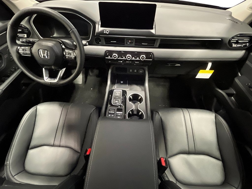 New 2026 Honda Pilot Touring image 16