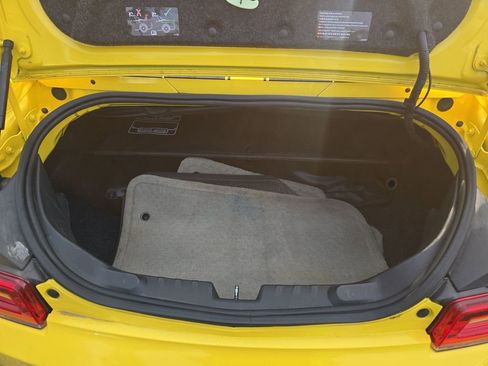 Used 2015 Chevrolet Camaro LT w/ RS Package image 8