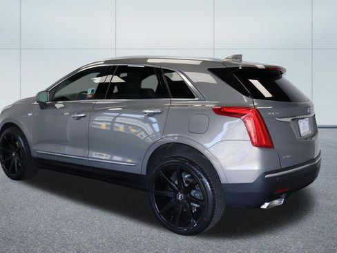 Used 2018 Cadillac XT5 Luxury w/ Driver Awareness Package AWD/4WD image 3