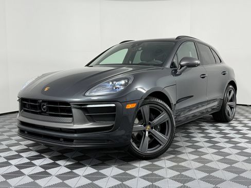 Certified 2026 Porsche Macan Turbo AWD/4WD image 1