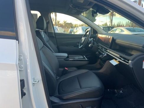 New 2026 Hyundai Tucson Limited image 24