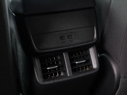 Used 2025 Chevrolet Equinox LT image 25