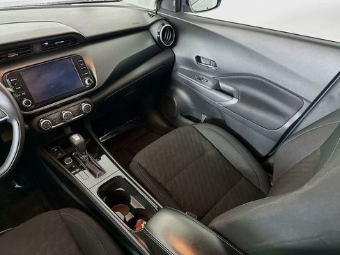 Used 2023 Nissan Kicks SV image 11