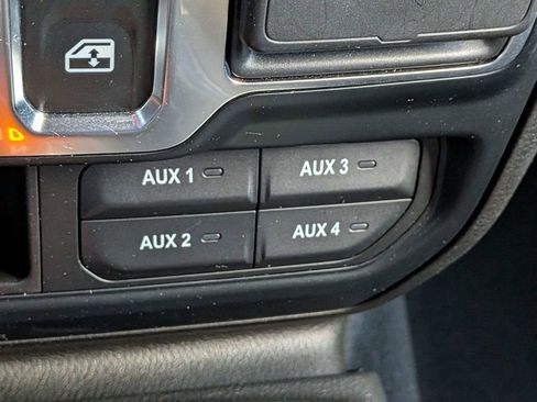 Used 2024 Jeep Wrangler Sport AWD/4WD image 19